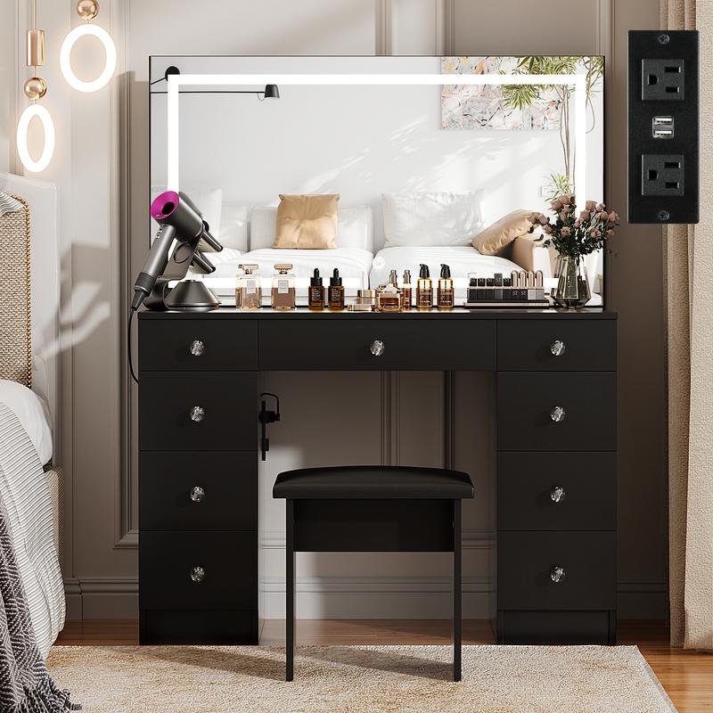 Opulent Lighted Vanity Set