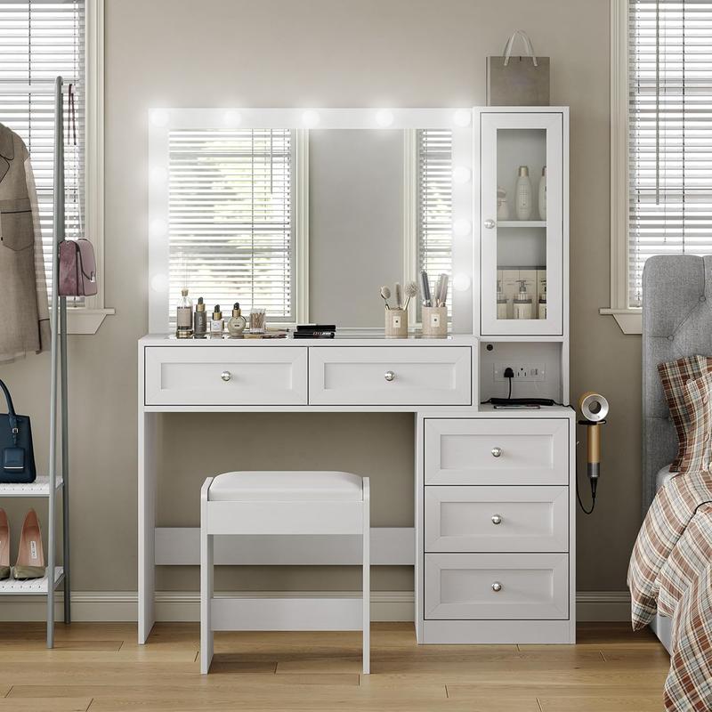 Elite Vanity Suite with Smart Lighting